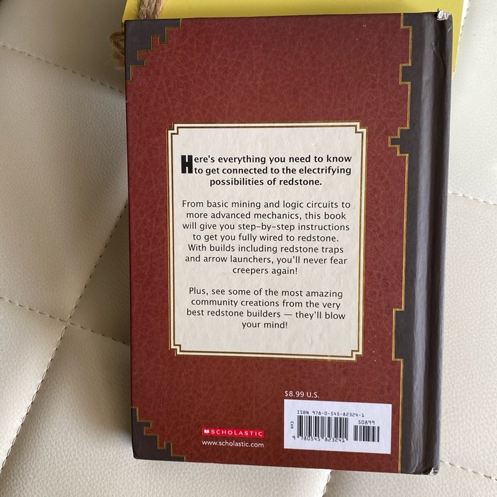 MINECRAFT Redstone Handbook - Picture 3 of 4
